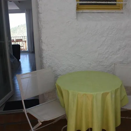 Prázdninový dům Ey - Waterfront With A View